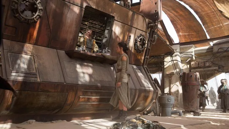 Rey à la concession d'Unkar Plutt