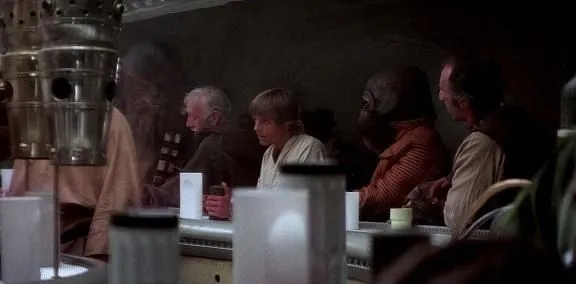 Luke sous la menace de Ponda Baba et Evazan