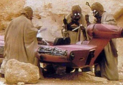 Tuskens pillants le Landspeeder de Luke