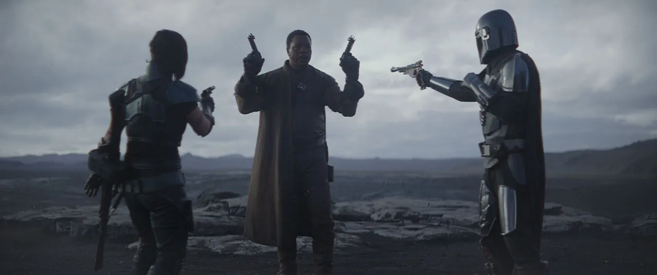 Karga se rend face à Dune et Djarin