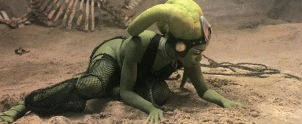 Oola dans la fosse du Rancor de Jabba. 