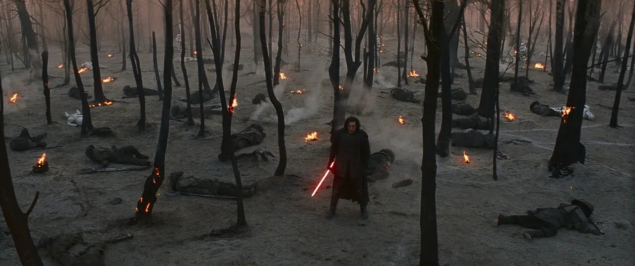 Kylo Ren à la recherche de l'Orienteur Sith sur Mustafar
