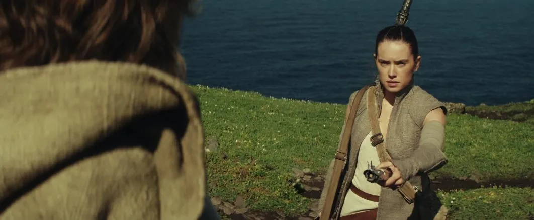 Rey et Luke sur Ahch-To